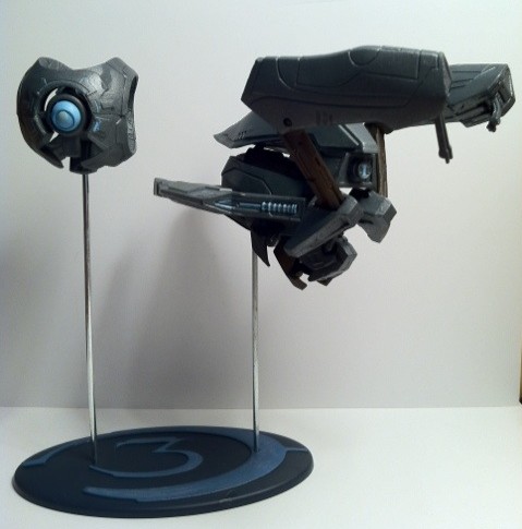 Halo Anniversary Series 2 Sentinel and Guilty Spark Figures