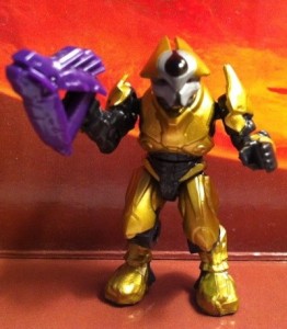 Gold Elite Ultra from Halo Mega Bloks 97015 Covenant Seraph Set