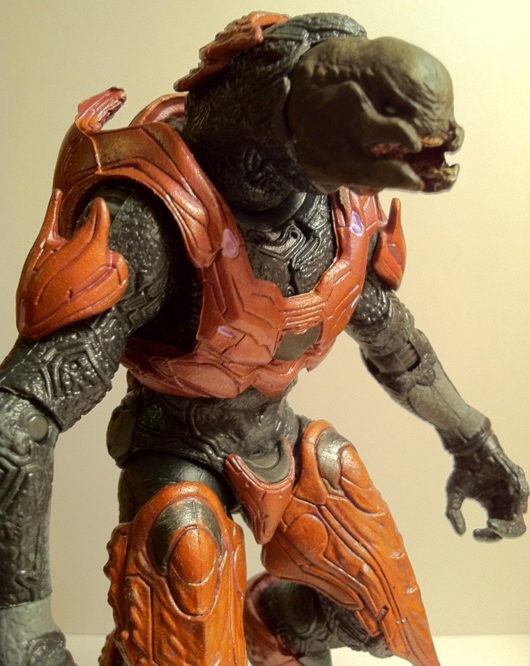 The only thing that really troubles me about the McFarlane Toys Halo 4 Elit...