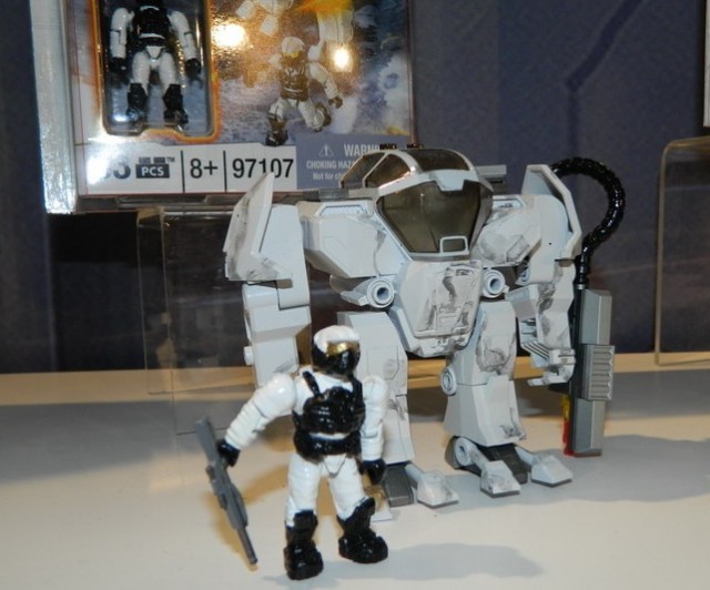 Halo Mega Bloks Arctic Cyclops 97107 from New York Toy Fair 2013