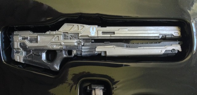 Halo 4 Railgun Weapon from Square-Enix Play Arts Kai