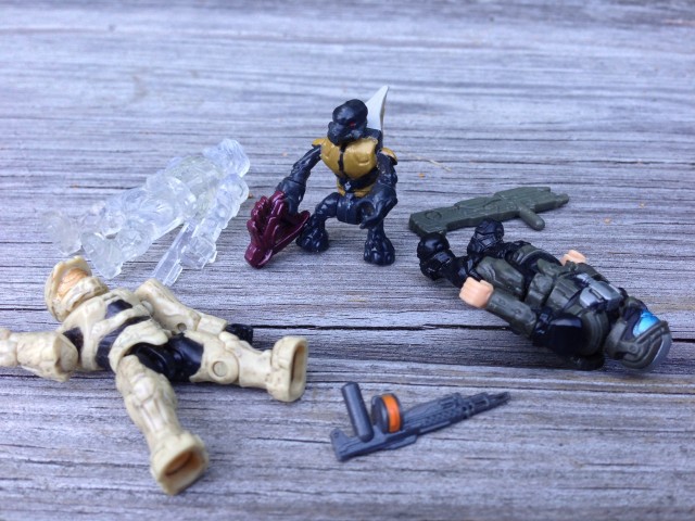 Halo Mega Bloks Gold Grunt Figure from ODST Battle Unit