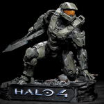 SDCC 2013: McFarlane Halo 4 Cover Art Master Chief Statue Painted!