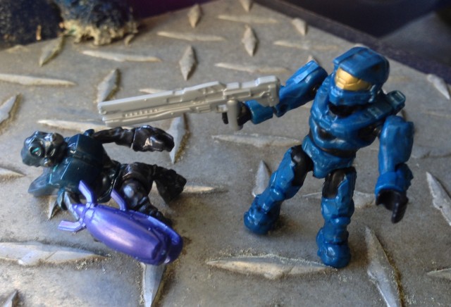 Halo Mega Bloks Series 7 Blue Spartan Mark VI & Spec Ops Grunt Figures