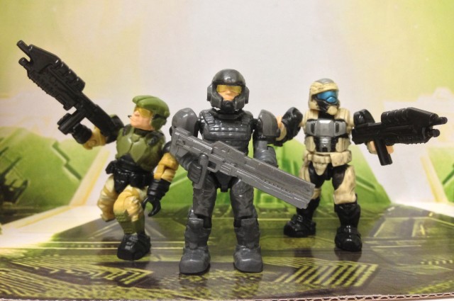 Halo Mega Bloks Series 7 96978 UNSC Marines and Desert ODST Figures