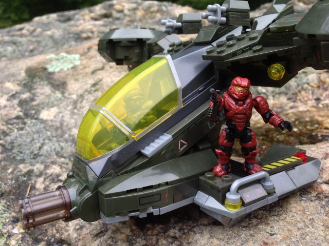 Mega Bloks Halo 4 Recruit Spartan Riding on UNSC Hornet 97123 Fall 2013