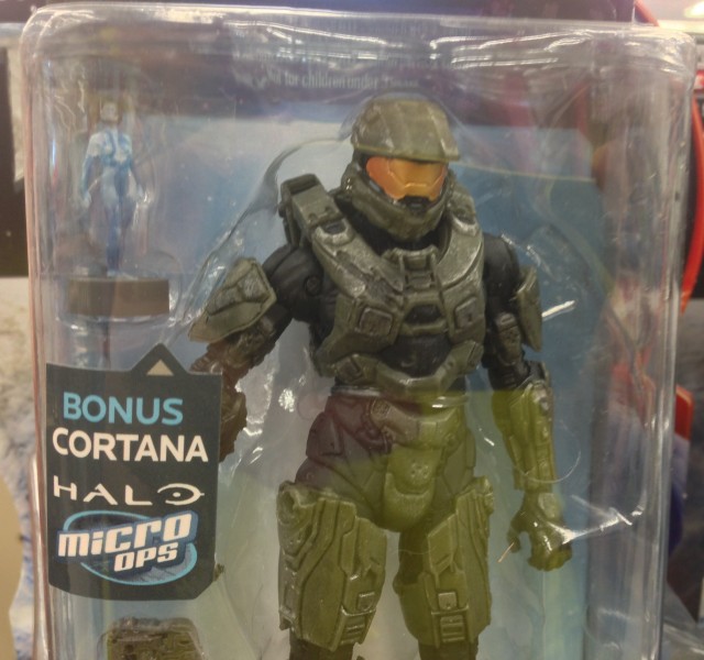 Halo 4 Series 2 Master Chief & Cortana Close-Up in Packaging