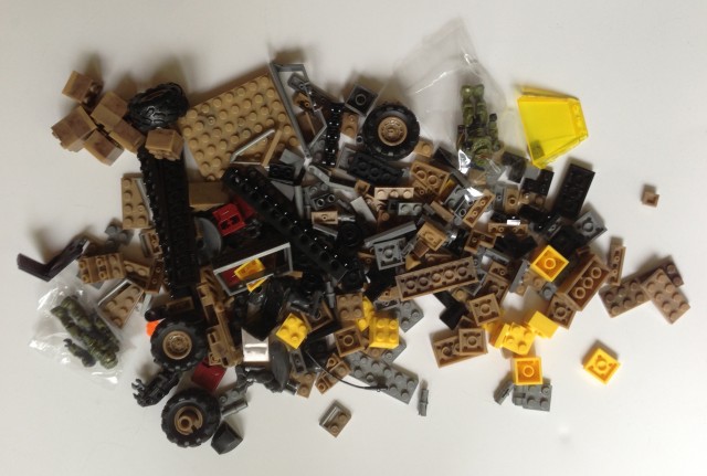 97134 Halo Mega Bloks Unassembles Pieces Pile Night Ops Warthog
