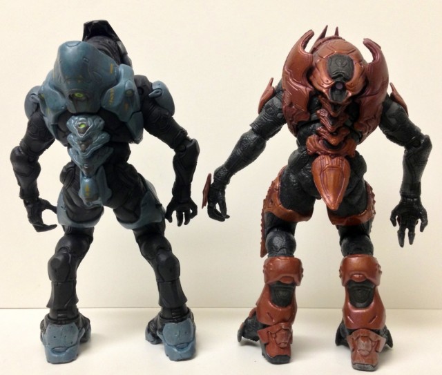 Comparison Elite Ranger vs Elite Zealot Halo 4 Figures Photo