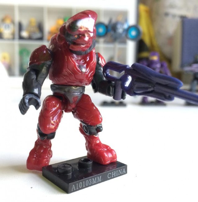 2014 Halo Mega Bloks Series 8 Red Covenant Storm Elite Figure