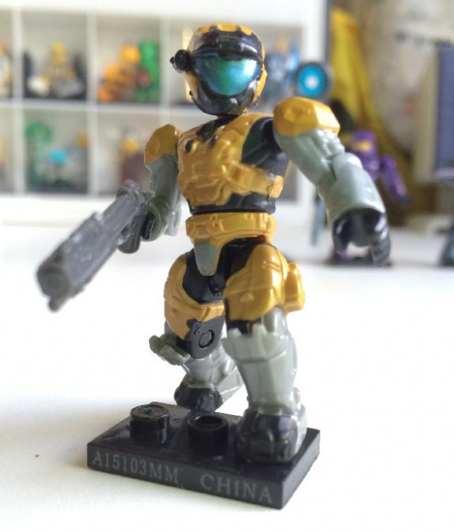 Mega Bloks Halo Series 8 Gold Spartan Air Assault Rare Figure with Grenade Launcher