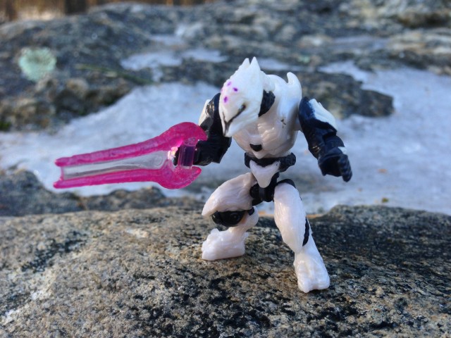 2014 Halo Mega Bloks White Elite Zealot Figure with Pink Energy Sword