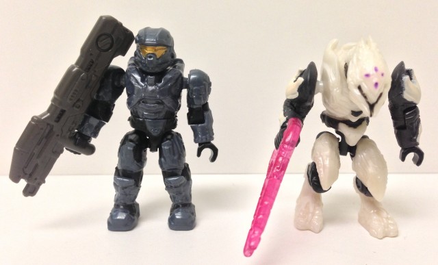 Mega Bloks Halo Covert Ops Recruit Spartan & White Elite Zealot Action Figures
