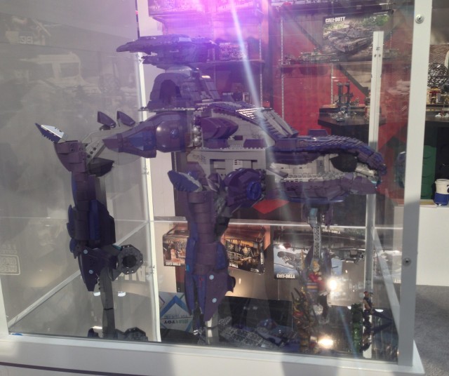 2014 Toy Fair Halo Mega Bloks Covenant Scarab Signature Set Revealed