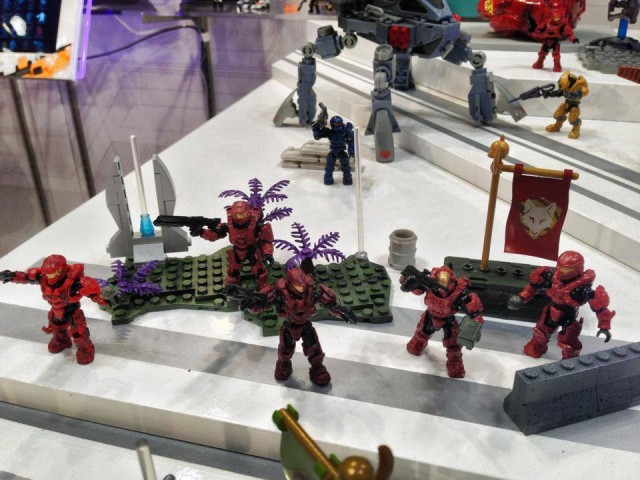 Halo Mega Bloks Fire Team Crimson Set New York Toy Fair 2014