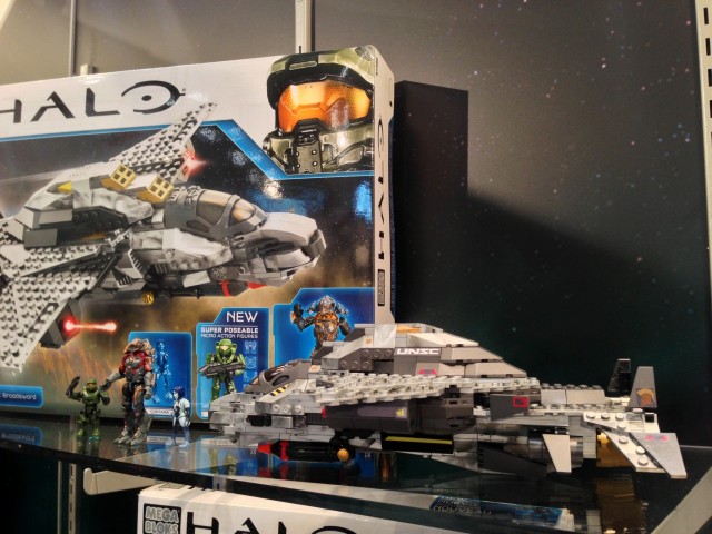 Broadsword Halo Mega Bloks 2014 New York Toy Fair Display