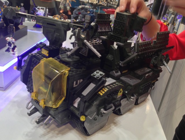 New York Toy Fair 2014 UNSC Elephant Troop Transport Halo Mega Bloks Set