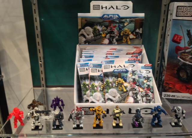 Halo Mega Bloks Alpha Series Figures and Case Summer 2014