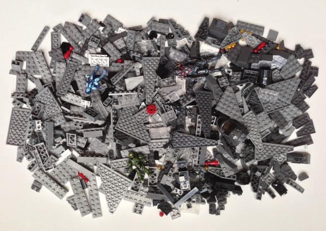 Halo Mega Bloks UNSC Broadsword 97380 Pieces Unassembled