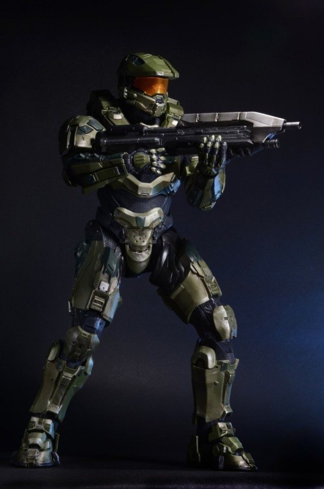 Halo Master Chief NECA 18 Inch Figure with Assault Rifle