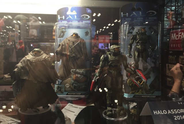 NYCC 2014 McFarlane Toys Halo Master Chief Figures