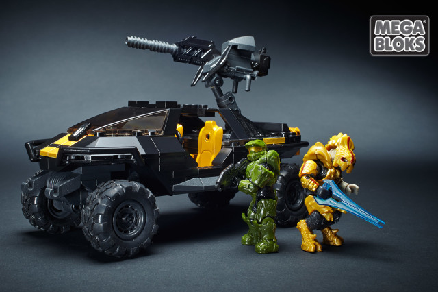 Halo Mega Bloks UNSC Attack Gausshog with Arbiter and Master Chief Figures