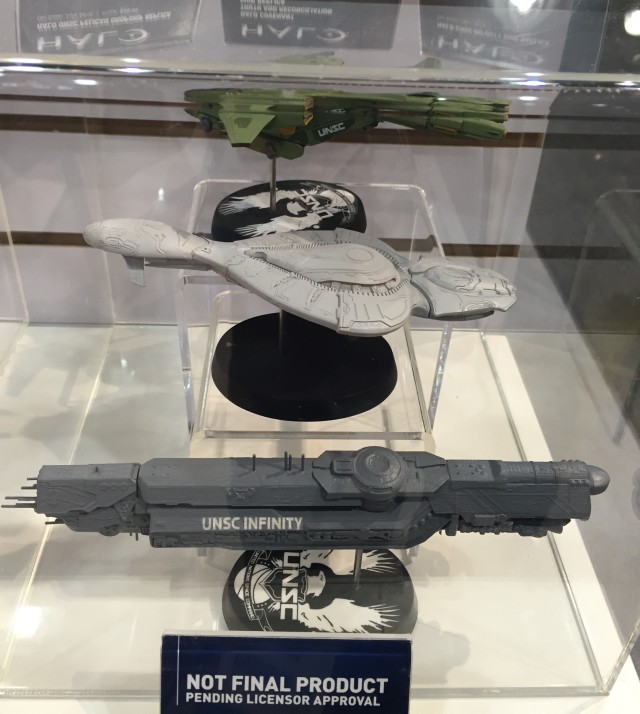 2015 New York Toy Fair Halo Dark Horse Die-Cast Ship Replicas