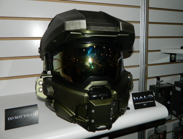 Master Chief Motorcycle Helmet NECA New York Toy Fair 2015