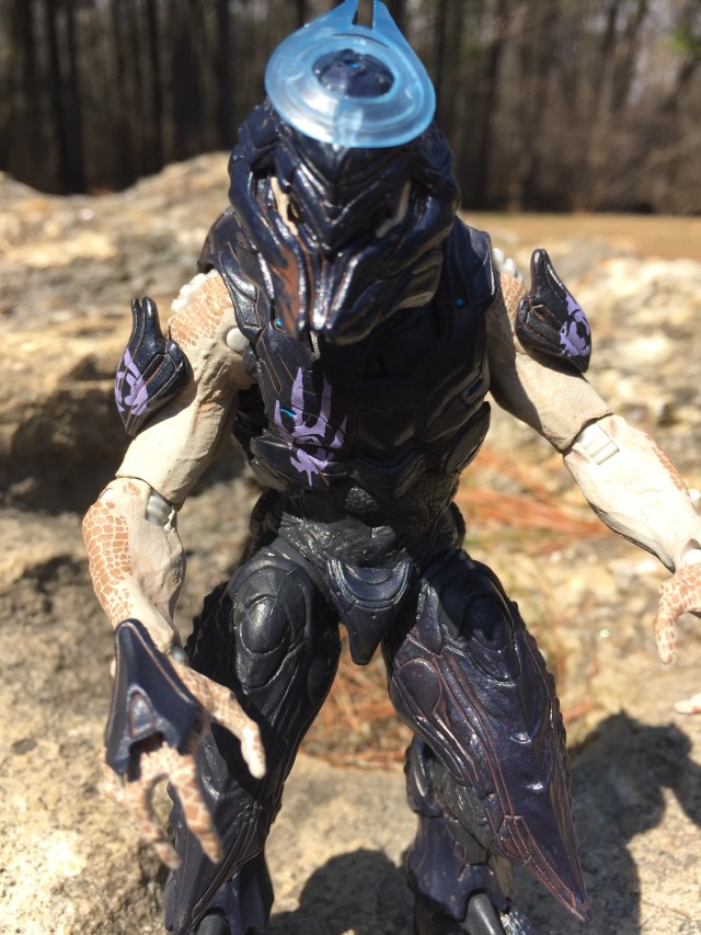 Close-Up of 2015 Halo Jul Mdama Action Figure