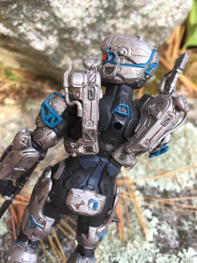 Halo 5 Tanaka Figure Armor Back Details