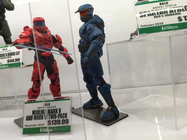 Koto Halo Statues Red Mark VI Spartan Blue Mark V