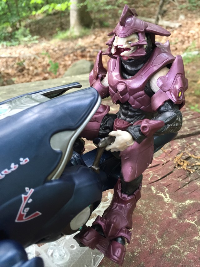 Mattel Halo Elite Officer Figure on Covenant Ghost Vehicle